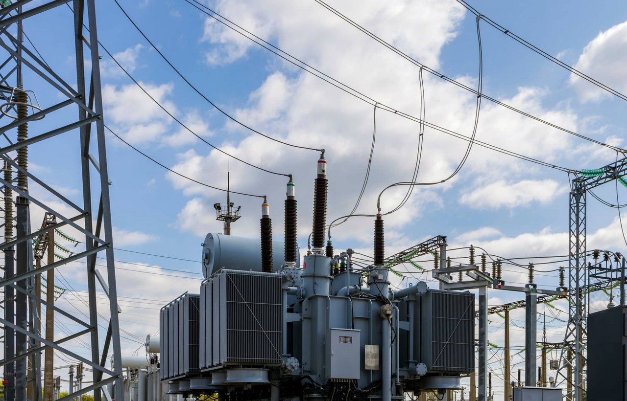 This picture shows a voltage transformation substation.