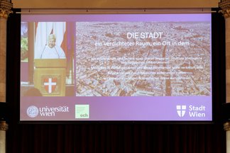 The first slide of Ulli Felts presentation