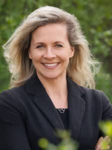 Nora Gau, ©derknopfdruecker